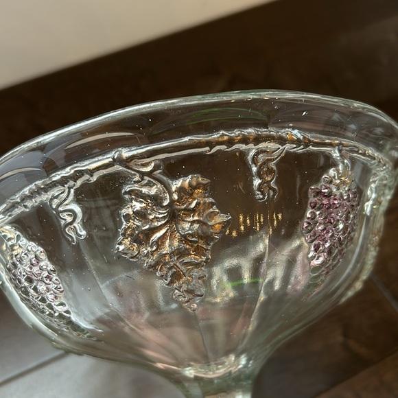 Vintage Indiana Glass Darling Grape Pedestal Compote (Reproduction) - Picture 11 of 15